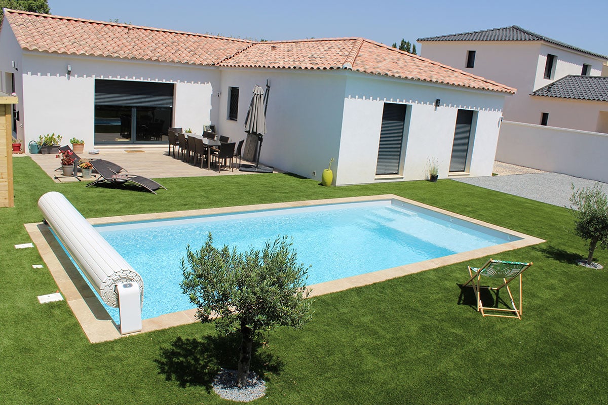 Les piscines en coque polyester : une solution moderne et pratique - IFETS