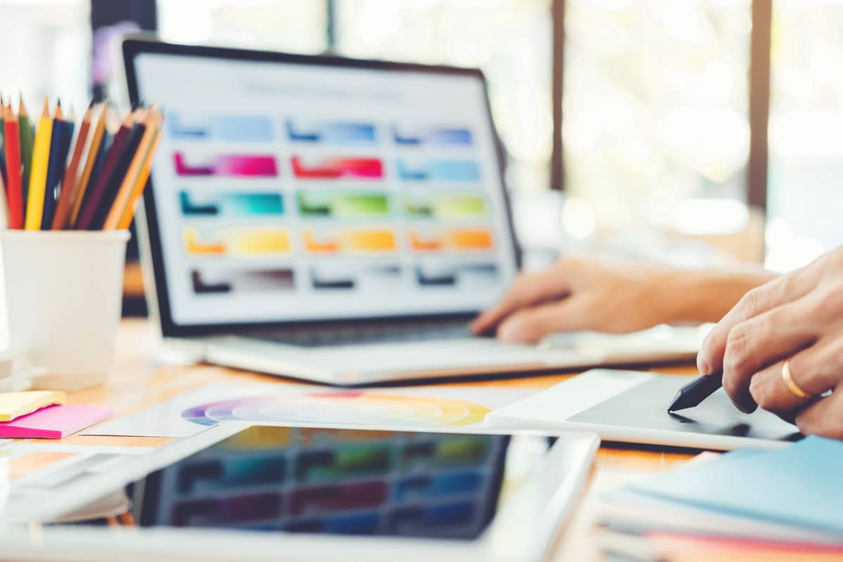Création de supports digitaux pour offrir des expériences interactives aux utilisateurs