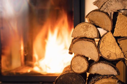 Choisir un fournisseur de bois de chauffage de confiance